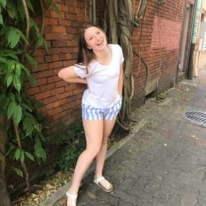 Meet your Posher, Abbie